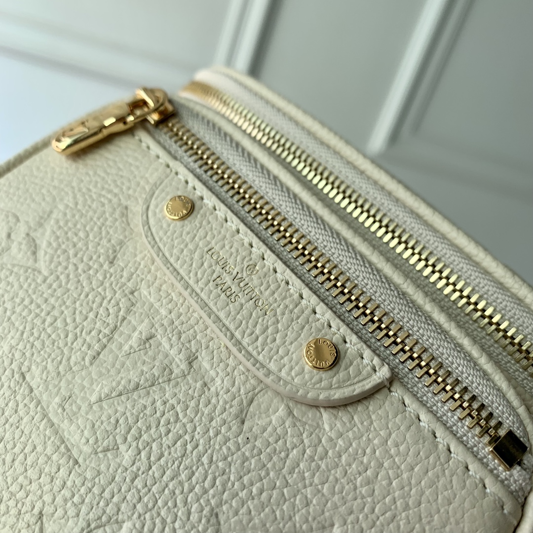 l**is V*t*n mini bumbag-17 x 12 x 9.5cm