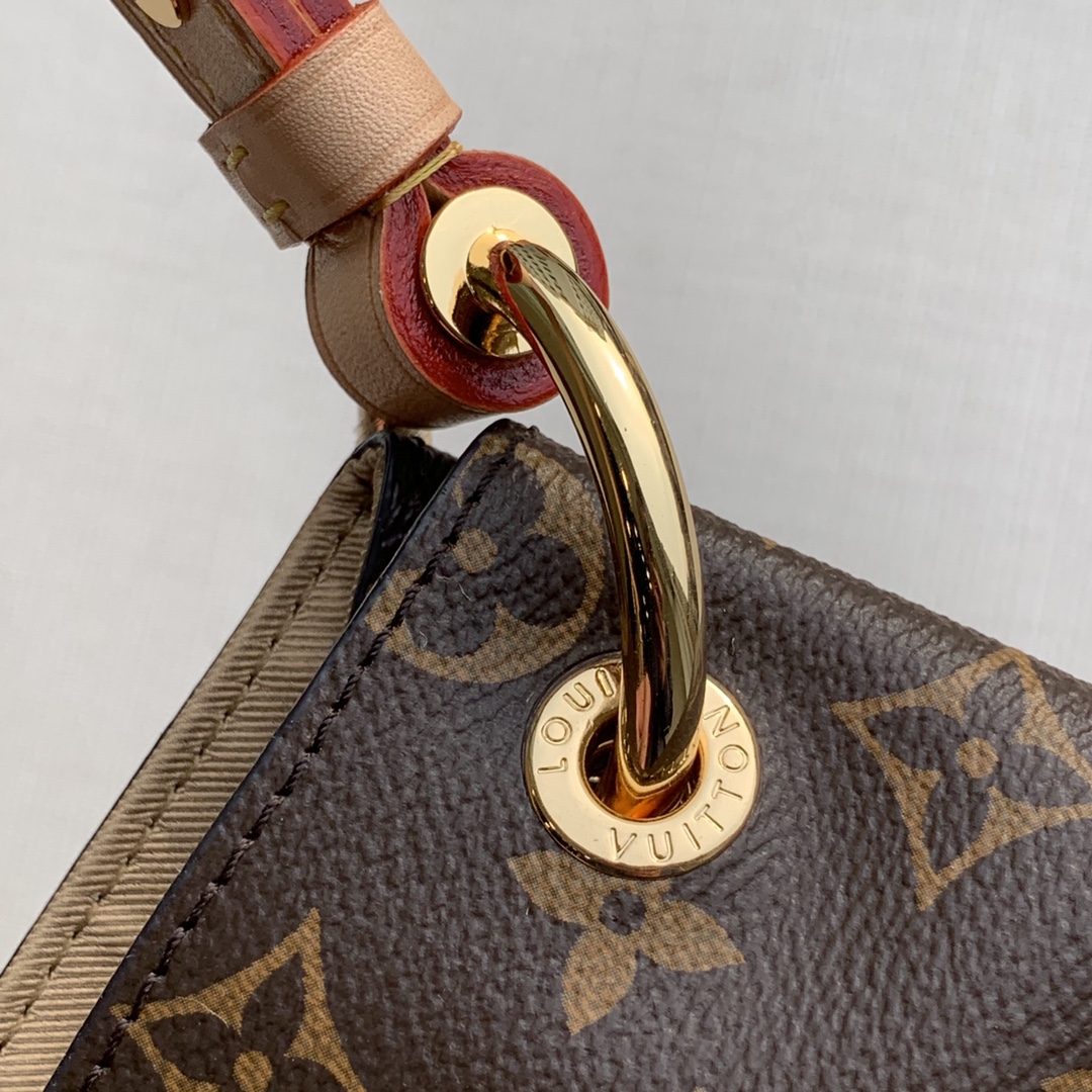 l**is V*t*n graceful handbags-41×35×14cm