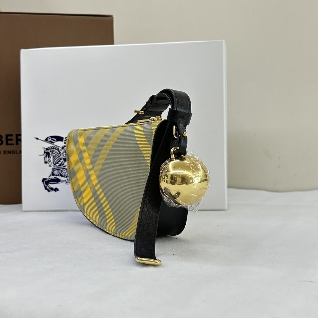 B**rry shield bag-26*5.5*13.5cm