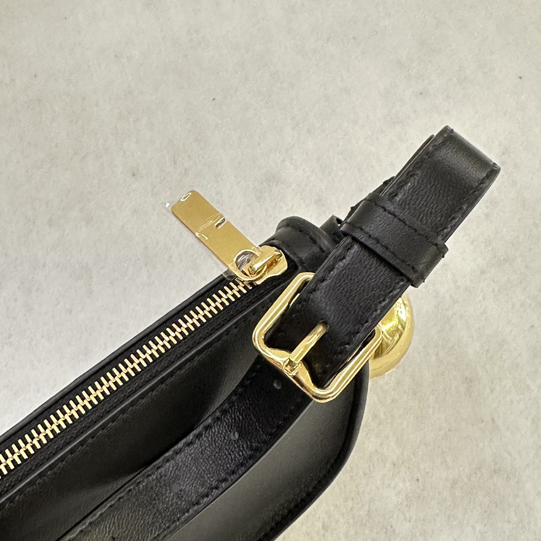 B**rry shield bag-26*5.5*13.5cm