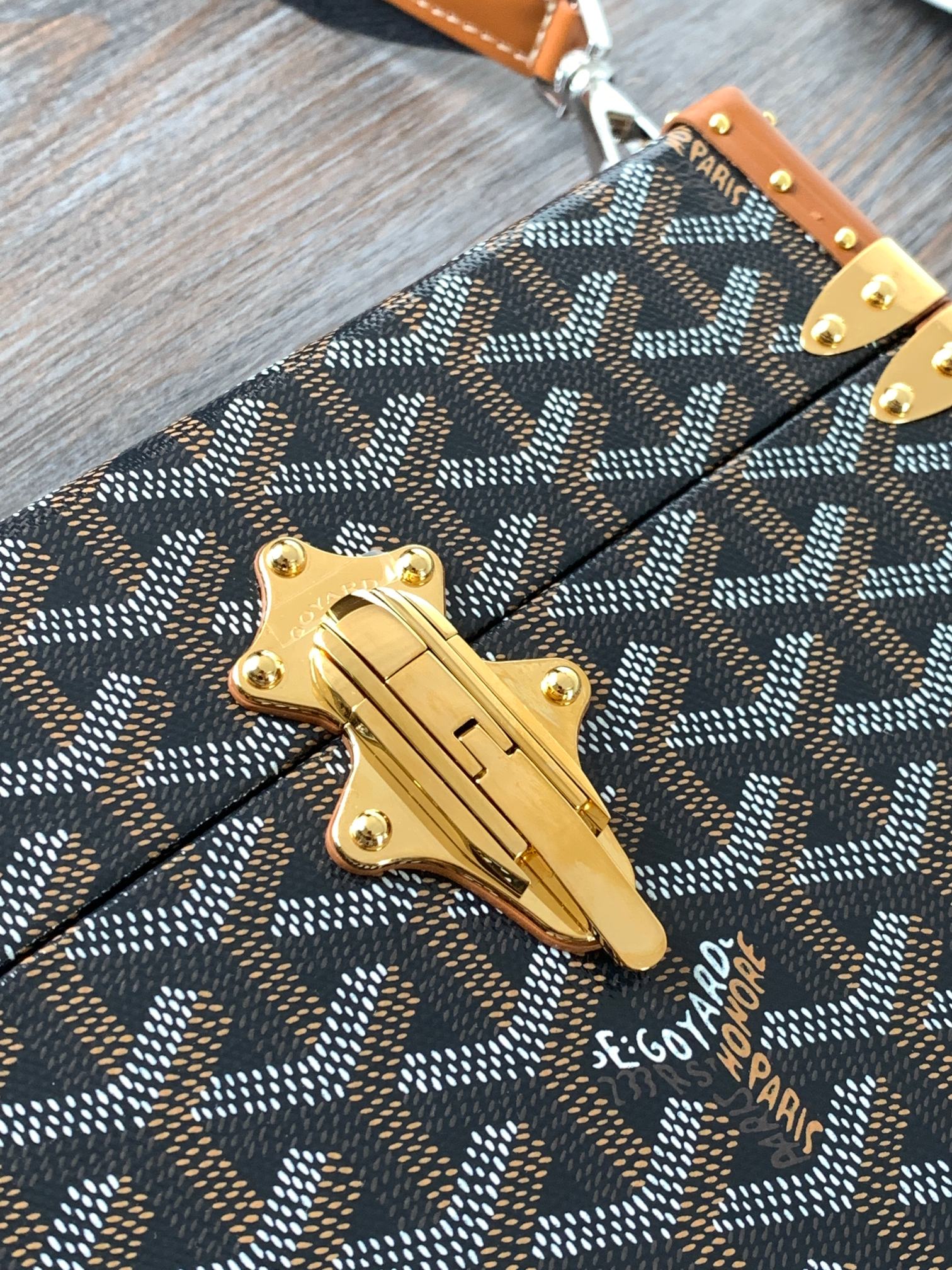 Go*ard cassette bag-21*15*6.5cm