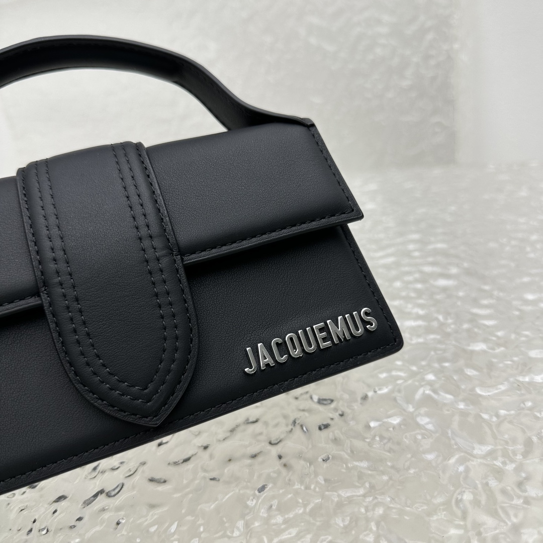 Jacquemus Small Bamnino Bag-18x6x7CM