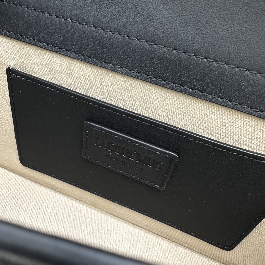 Jacquemus Large Bamnino Bag-24x13x7CM