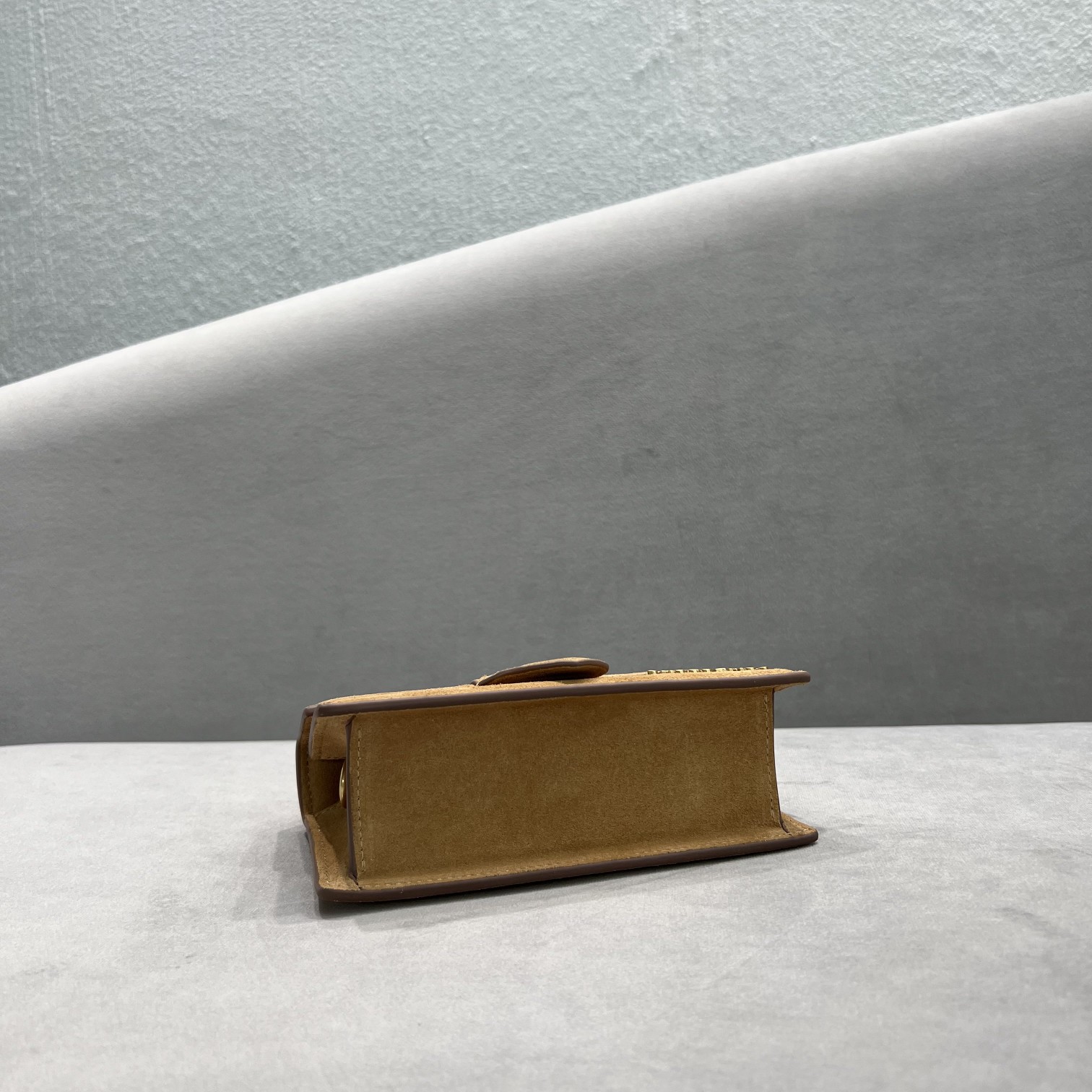 Jacquemus Small Bamnino Bag-18x6x7CM