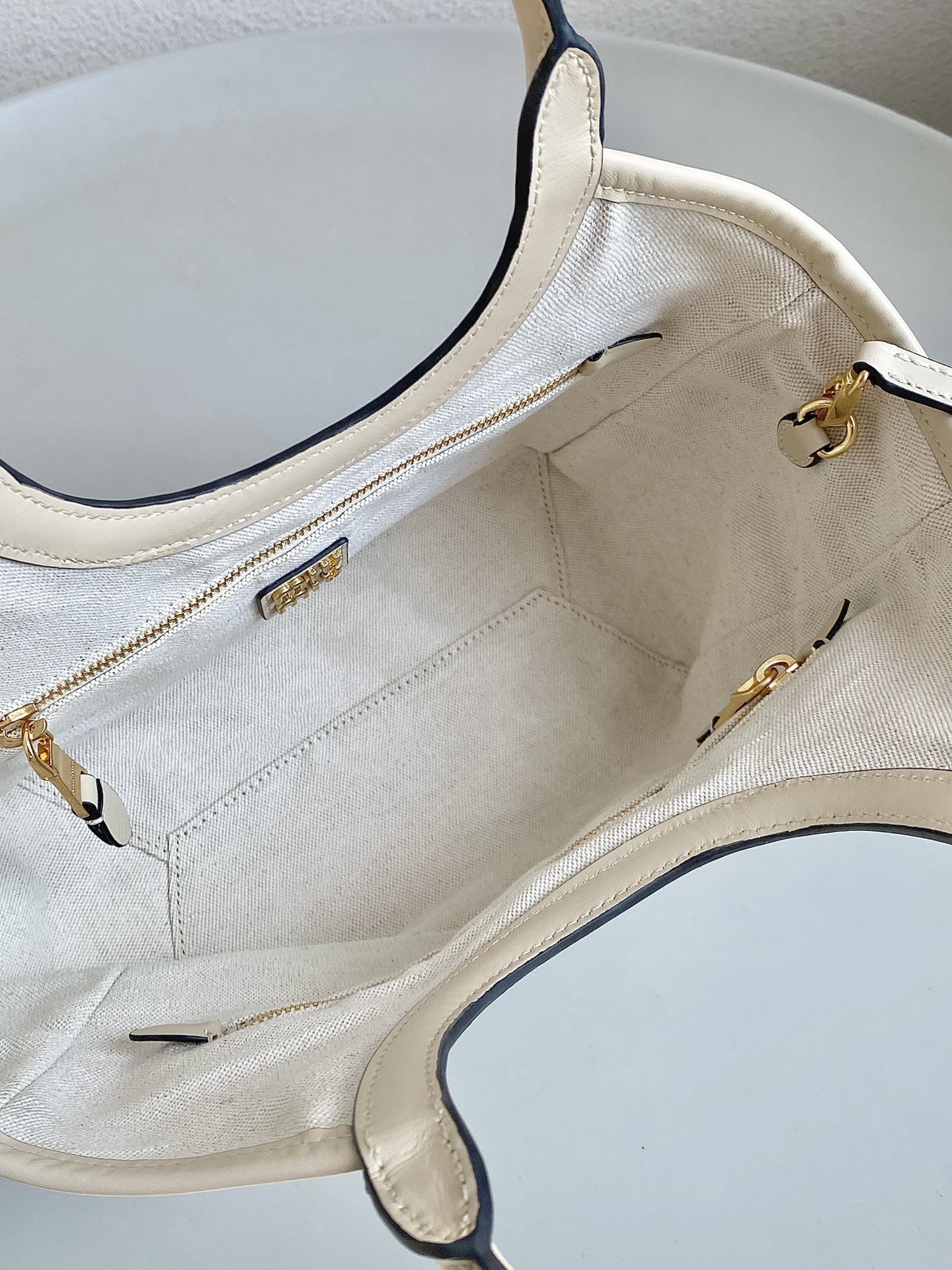 MiuMiu Tote-40×39×18CM