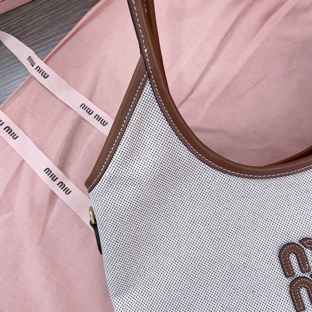 MiuMiu Tote-35 X 40CM