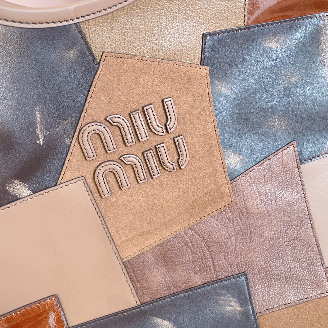 MiuMiu Tote-35 X 40CM