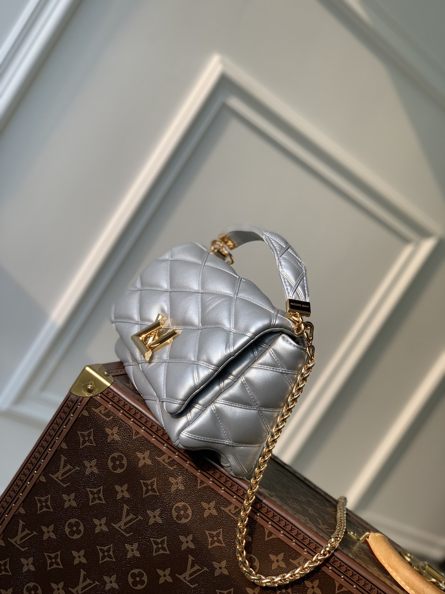 l**is V*t*n go-14 bag-m22891-23.0 x 16.0 x 10cm