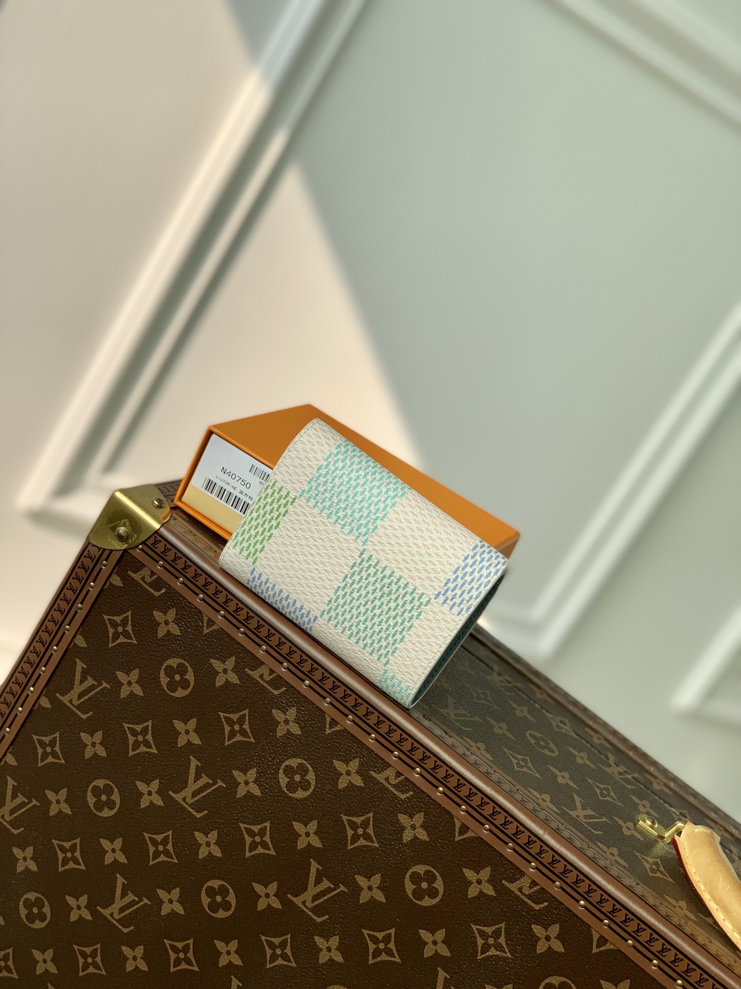 l**is V*t*n wallet-n40750-12x9.5 x1.5cm