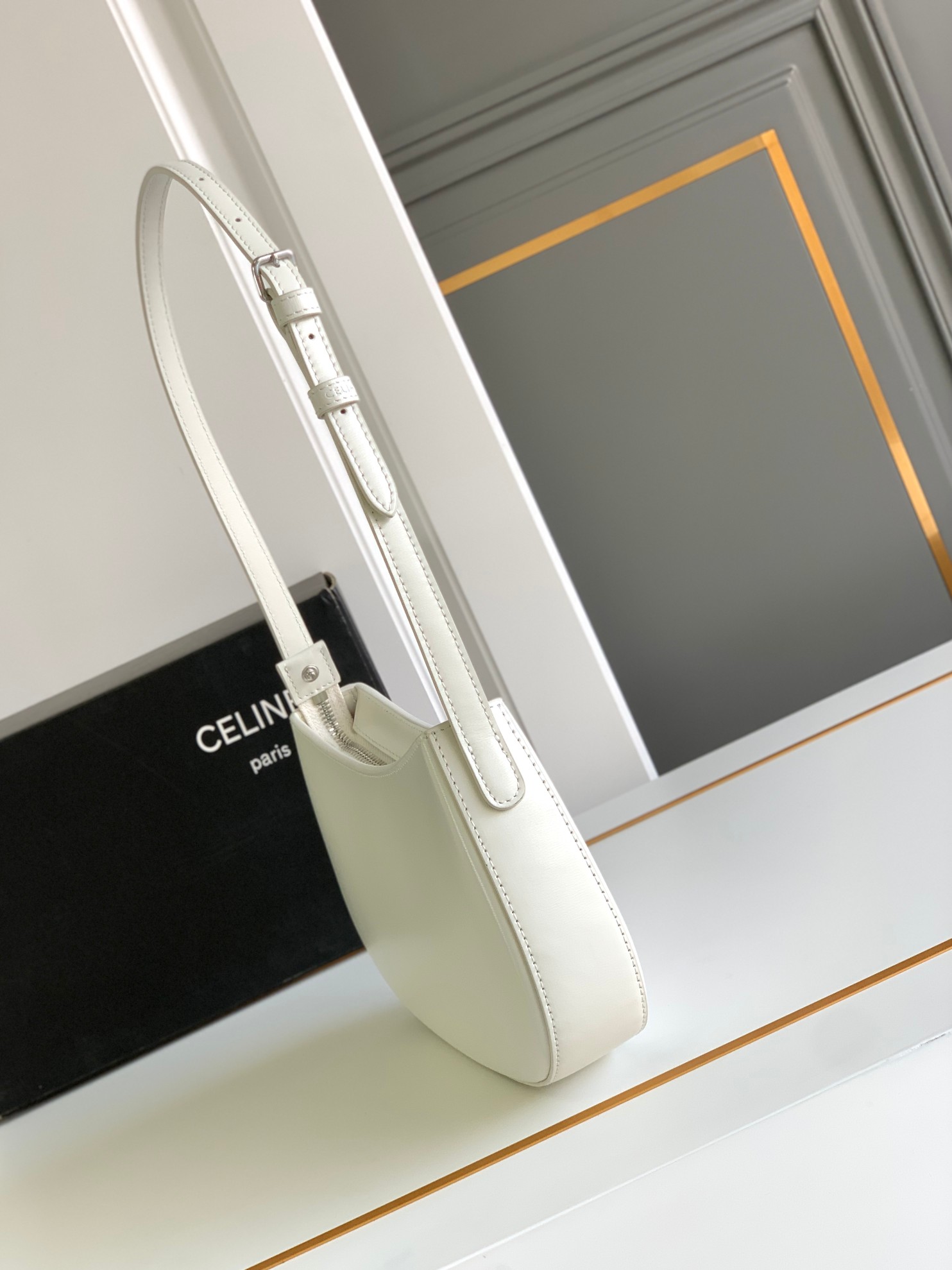 Ce**e tilly hobo bag-22 x 13.5 x 4cm