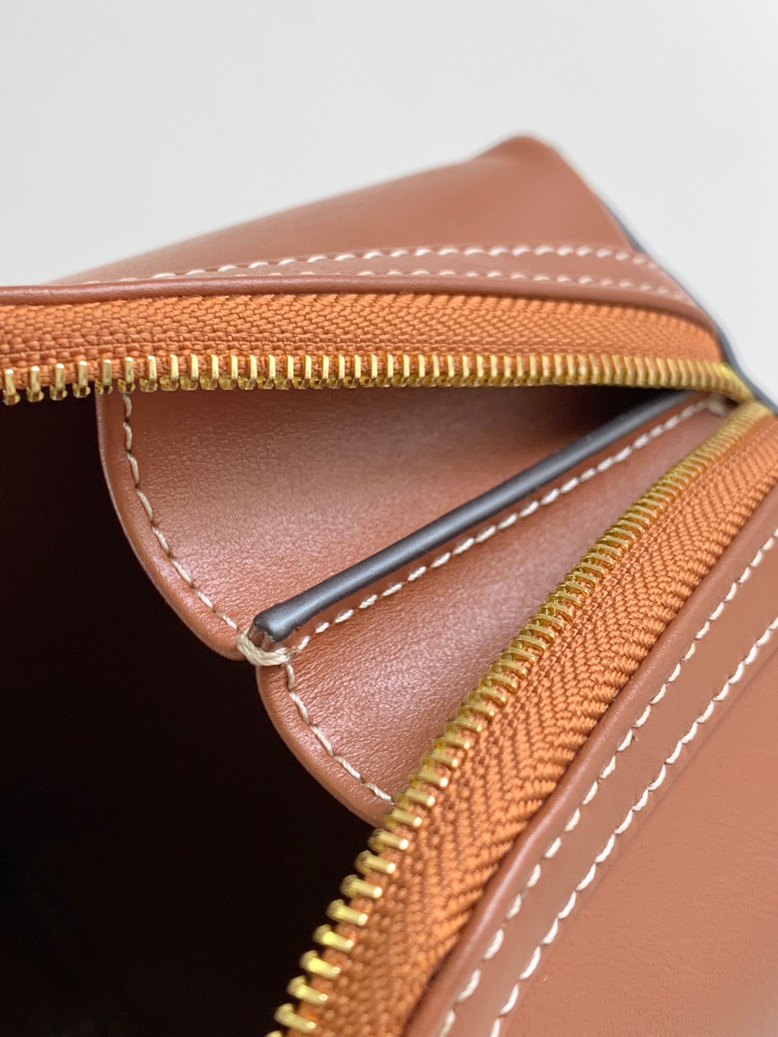 Ce**e triomphe shell bag-16*11*8cm