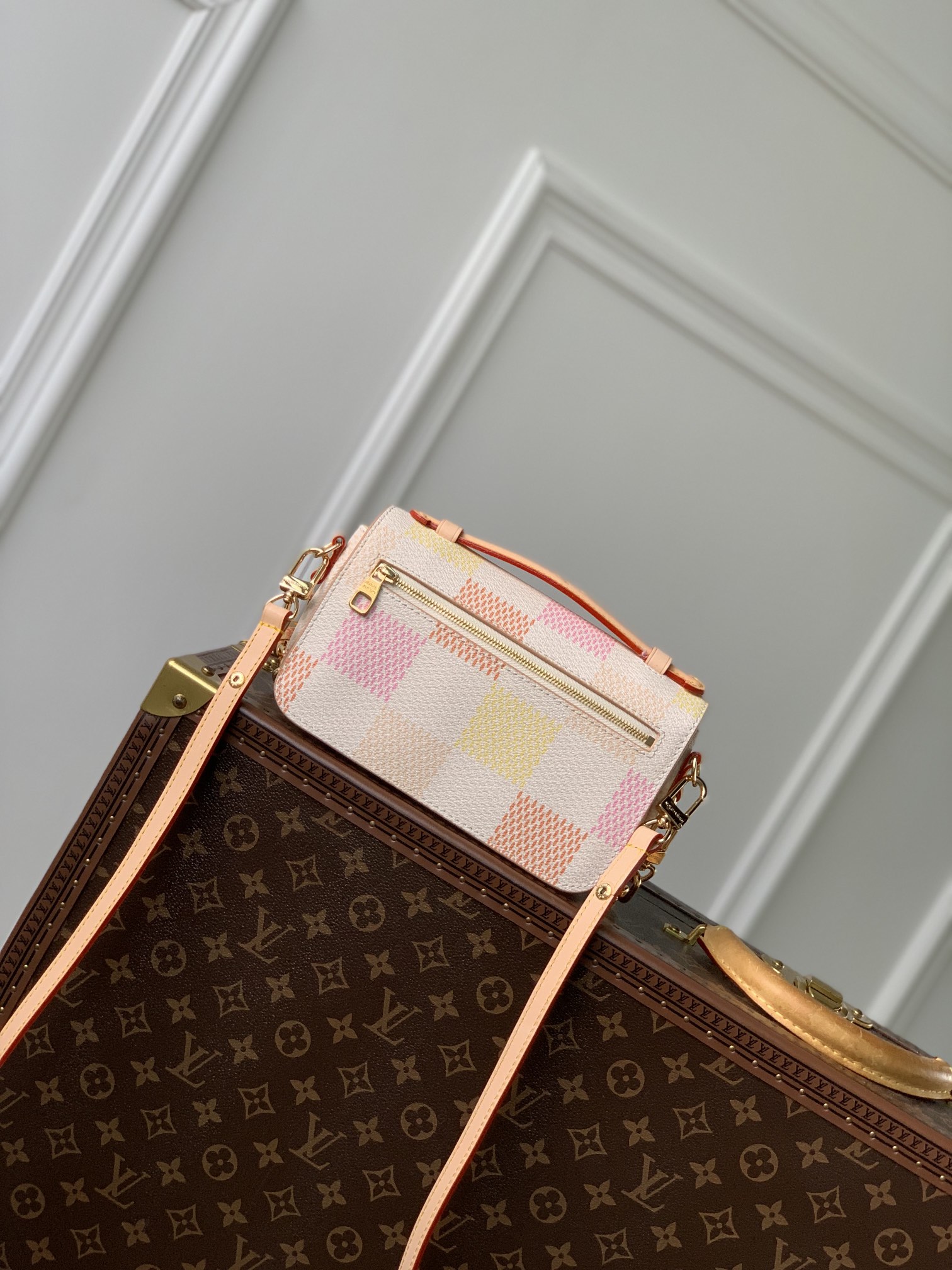 l**is V*t*n pochette metis east west handbags- 21.5 x 13.5 x 6cm