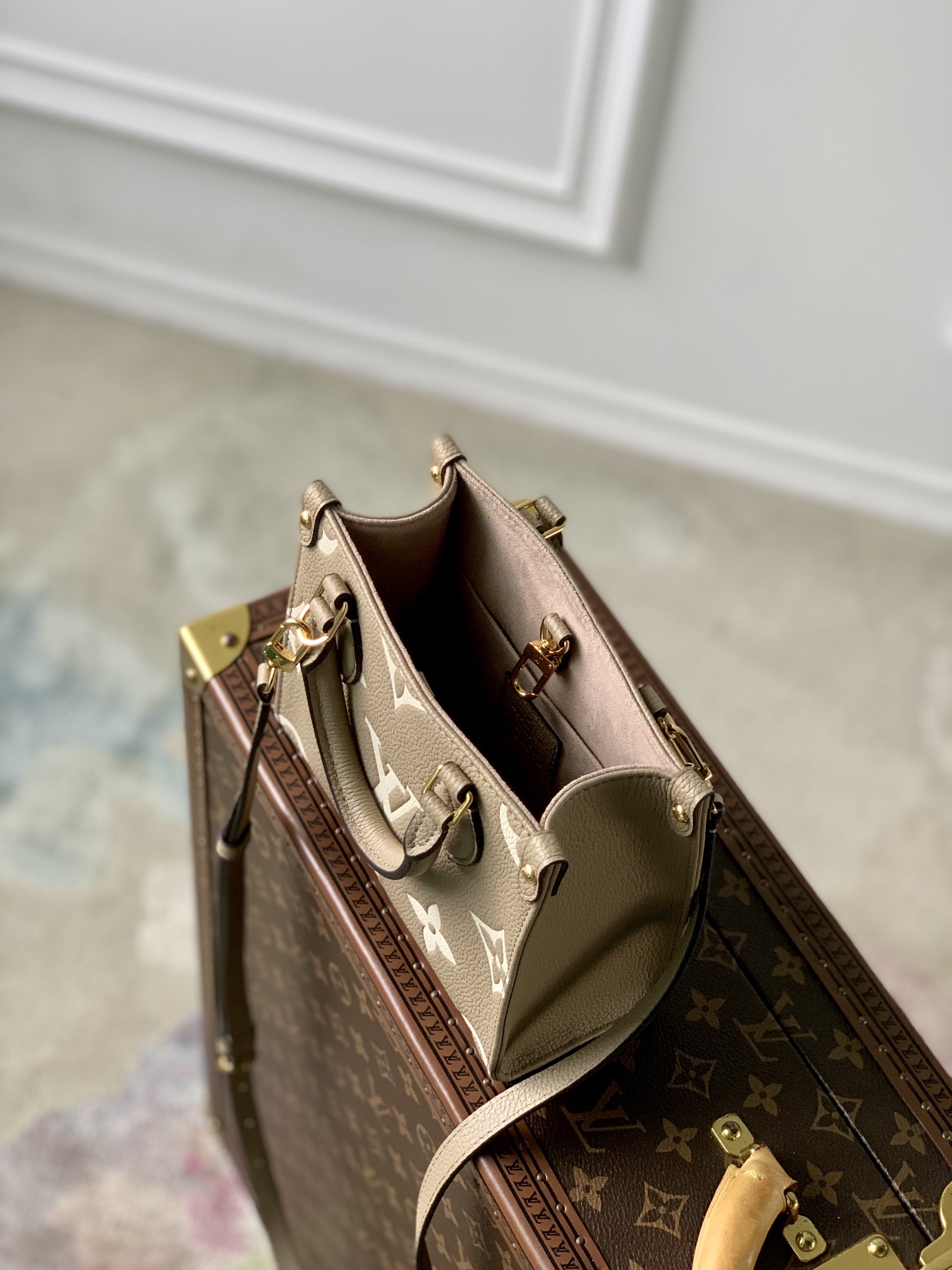 l**is V*t*n onthego bb handbag-18*15*8.5cm