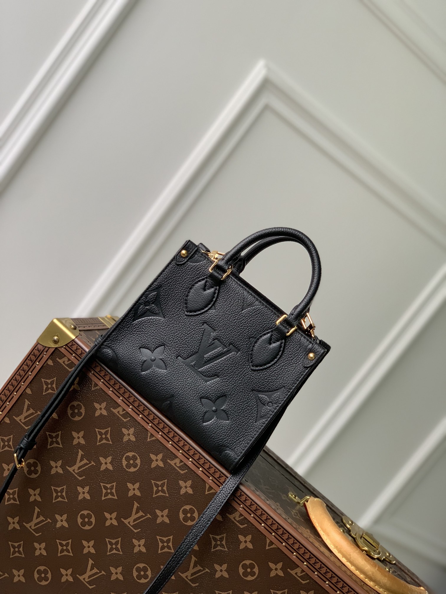 l**is V*t*n onthego bb handbag-18*15*8.5cm