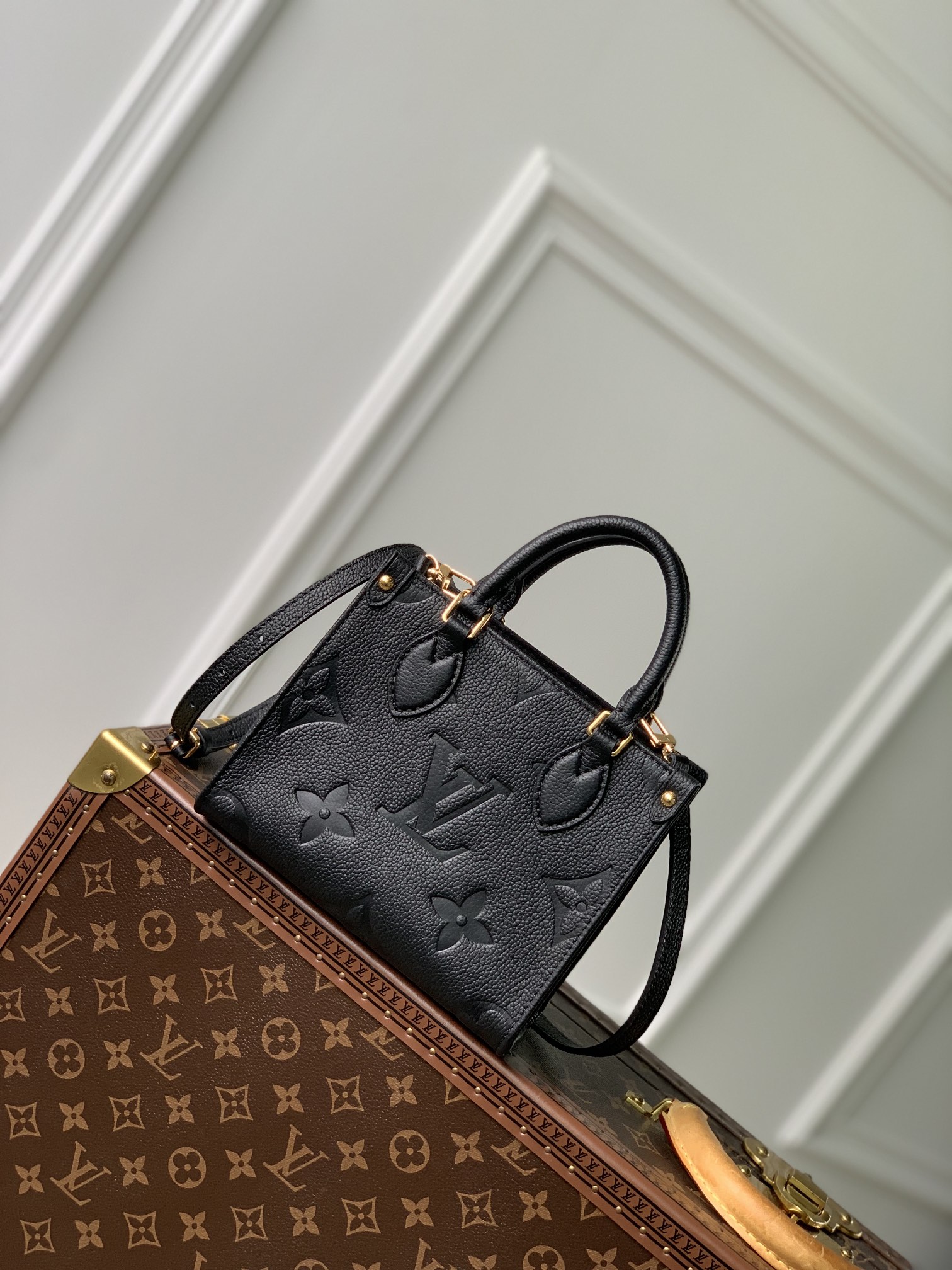 l**is V*t*n onthego bb handbag-18*15*8.5cm