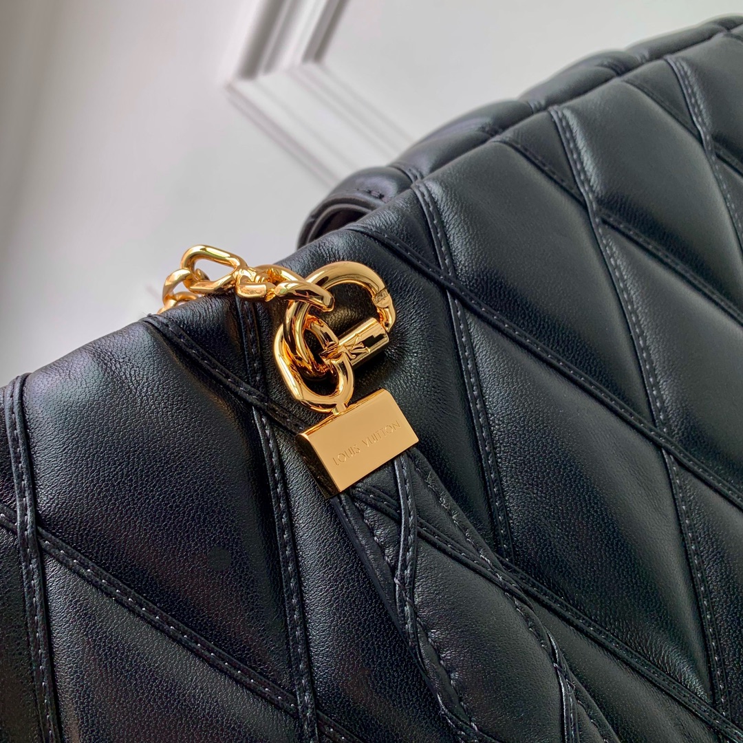 l**is V*t*n go-14 bag-m23689-31*19.5*11cm