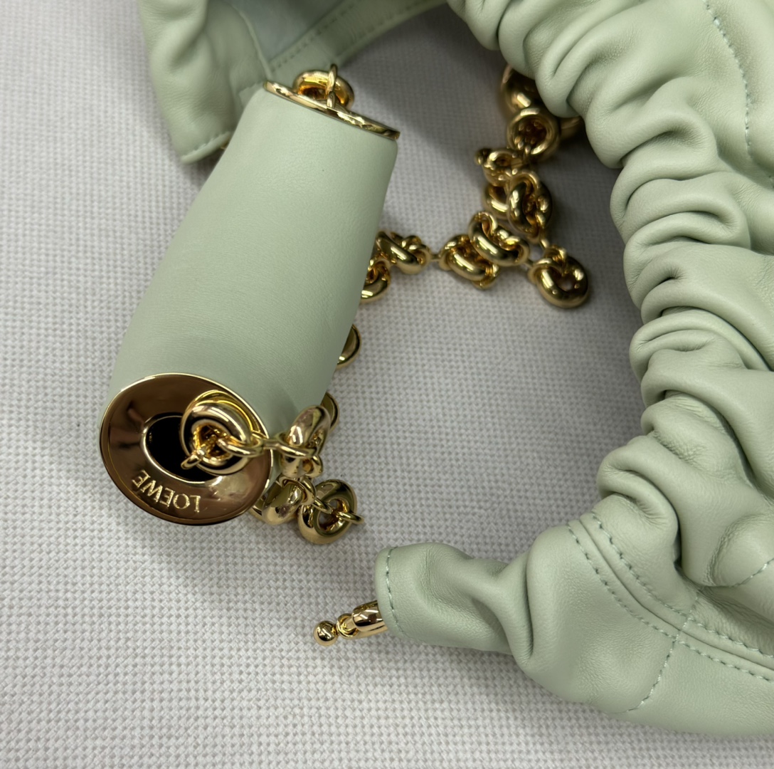 Loewe Squeeze Bag-29*10.5*24CM