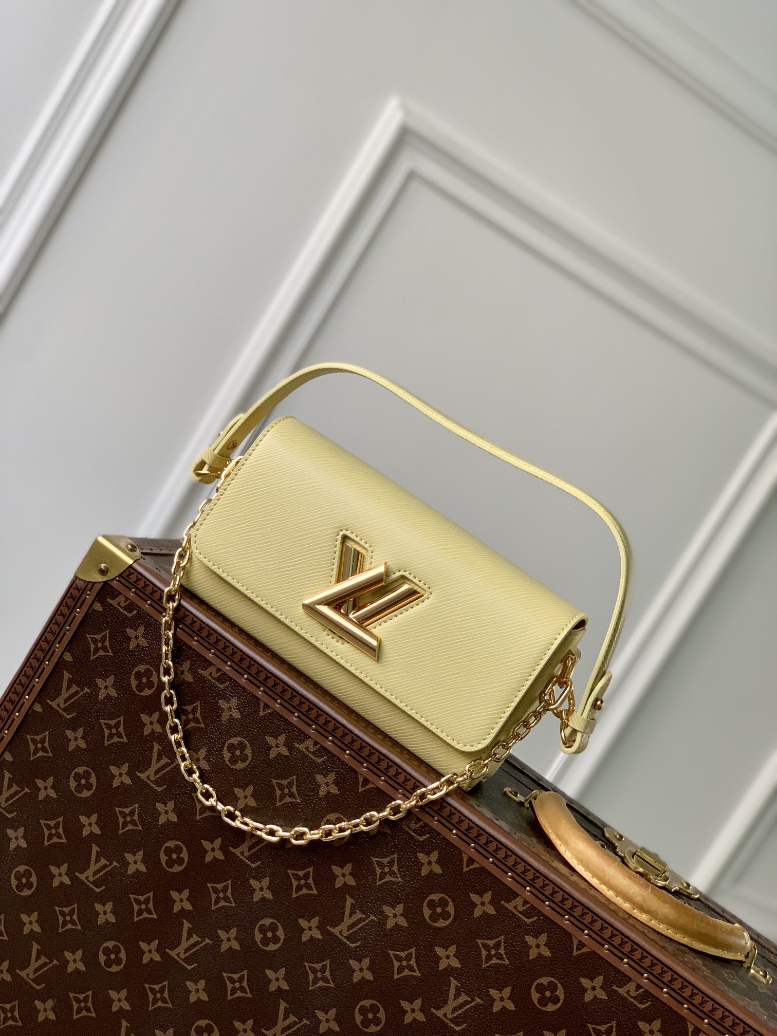 l**is V*t*n twist west-m24566-23.5*12*7cm