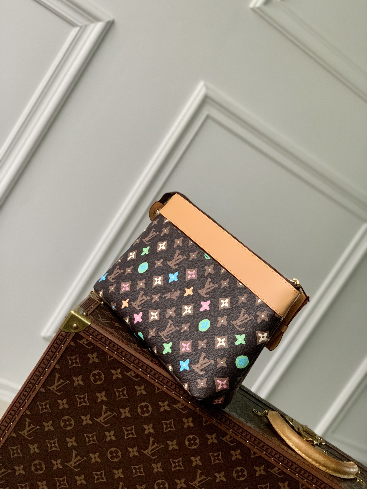 l**is V*t*n pochette voyage souple pouch-m83568-32 x 21 x 8cm