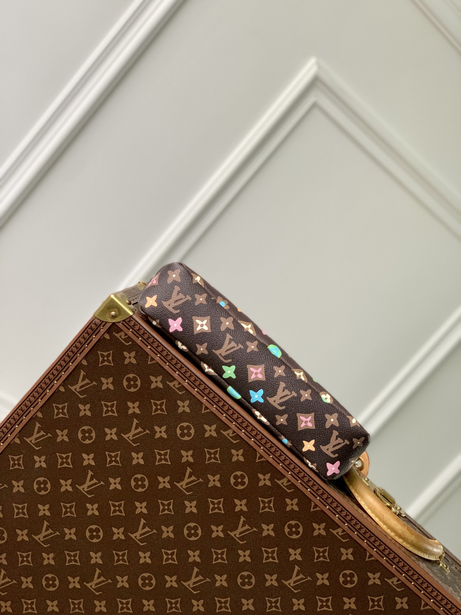 l**is V*t*n pochette voyage souple pouch-m83568-32 x 21 x 8cm
