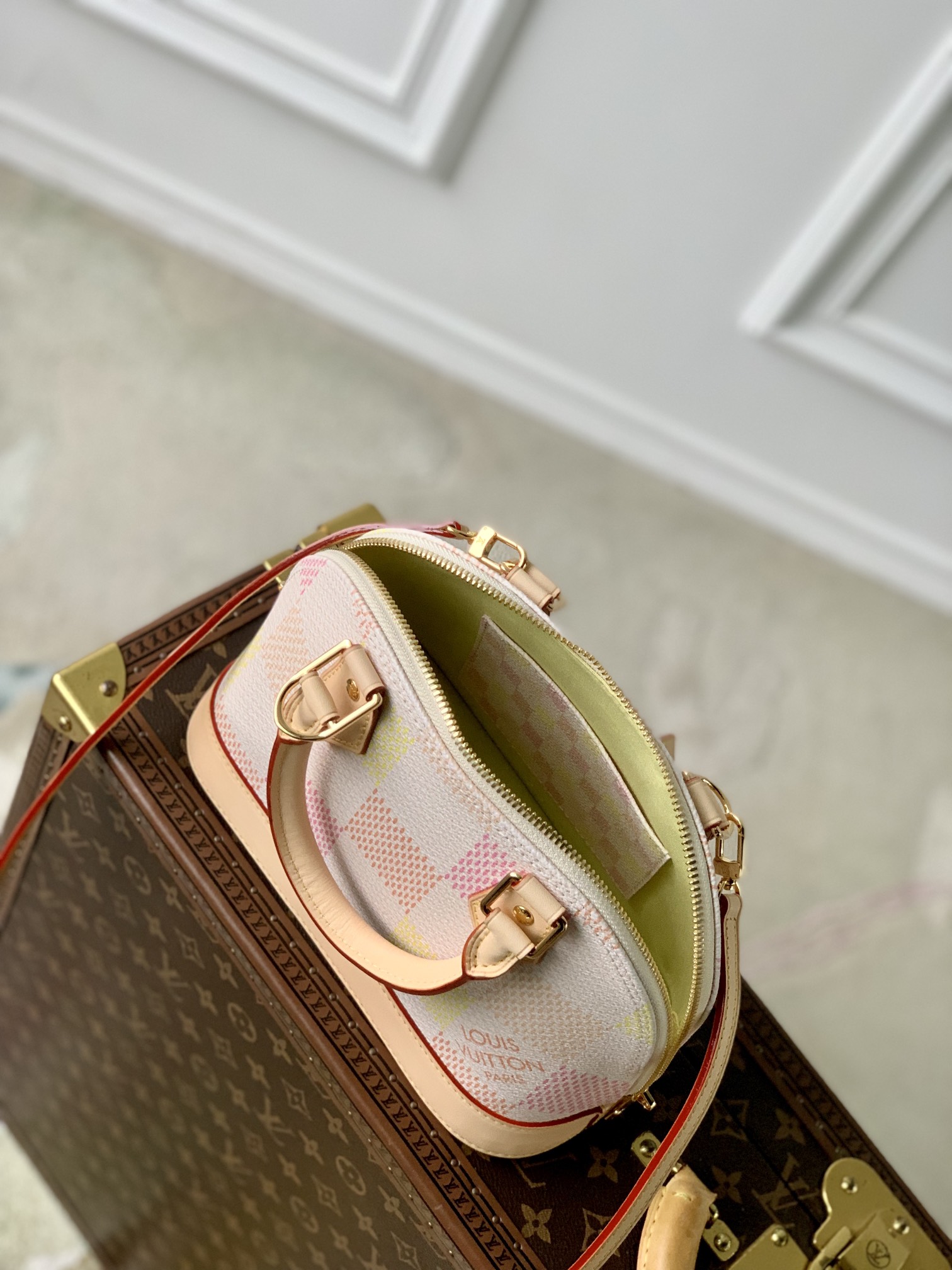 l**is V*t*n damierlicious alma bb n40516-23.5 x 17.5 x 11.5cm
