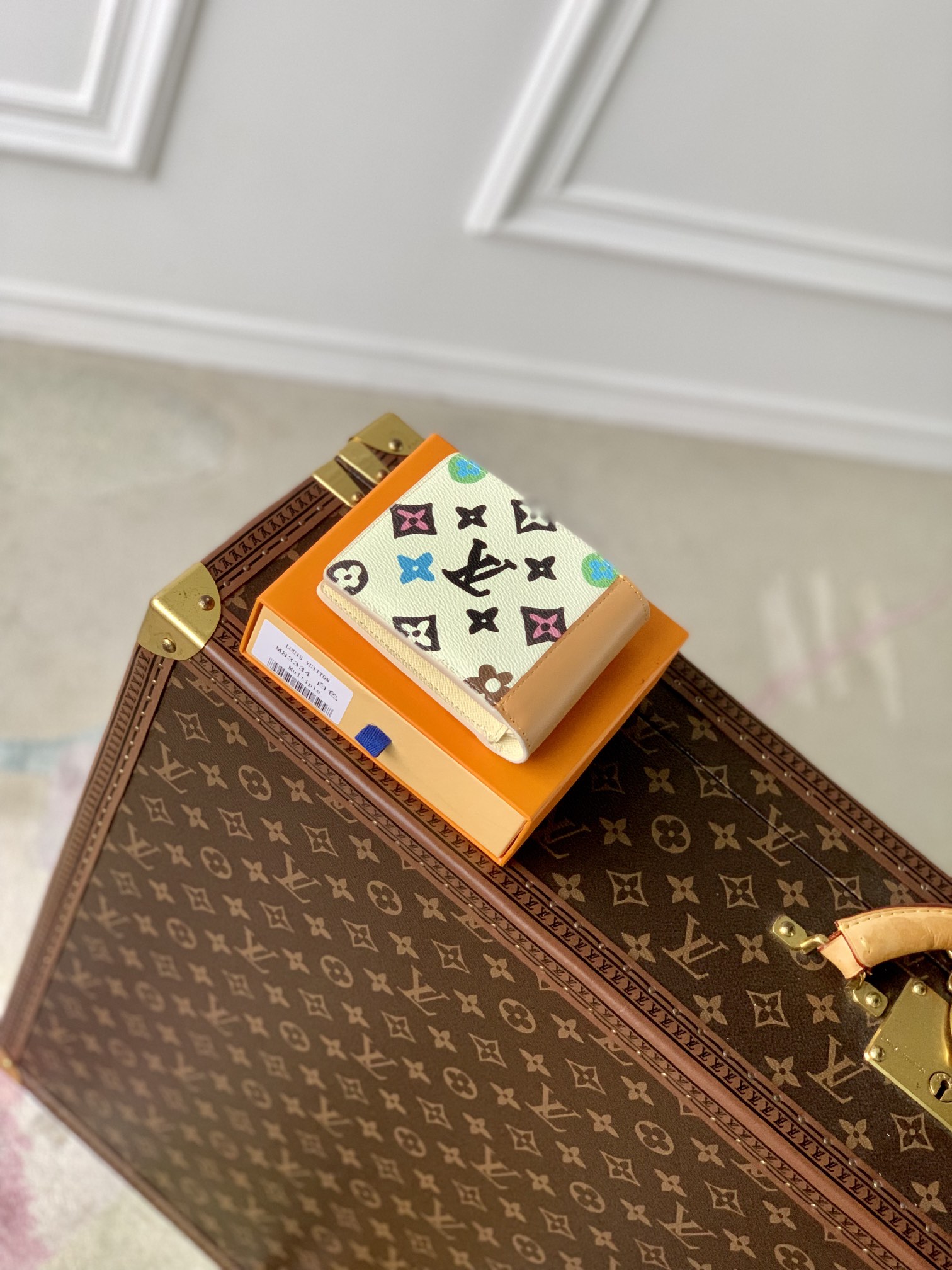 l**is V*t*n multiple wallet-m83334-11.5 x 9 x 1.5 cm