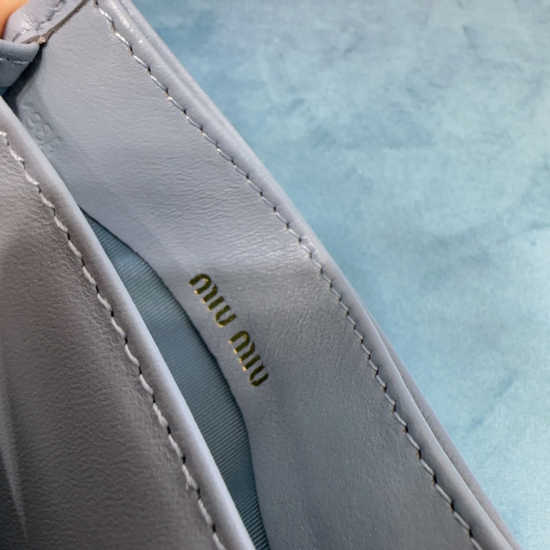 MiuMiu Pocket Wallet-8X10.5CM