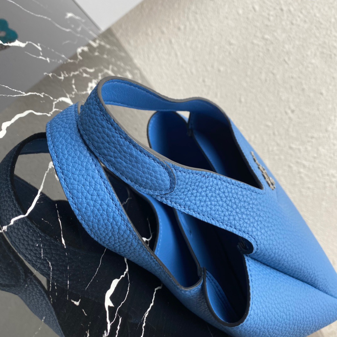 Pra*a bucket 1ba349 bag-18X15.5X10cm