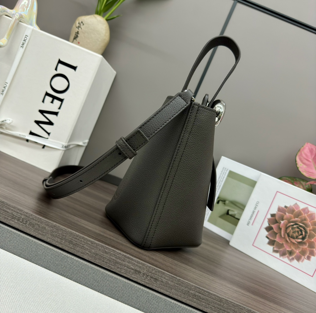 Loewe Mini Pebble Bucket Bag-16*16*19.5CM