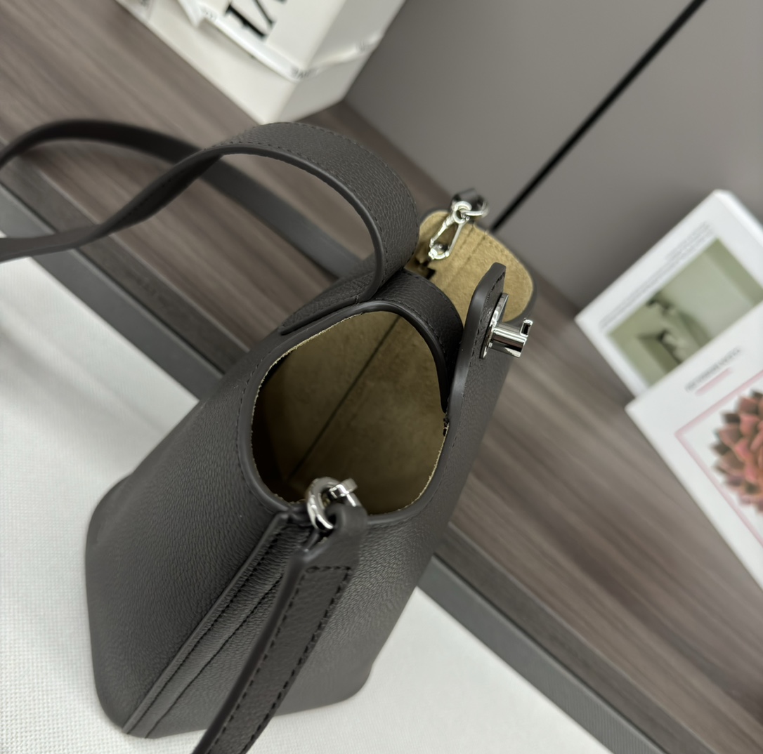 Loewe Mini Pebble Bucket Bag-16*16*19.5CM