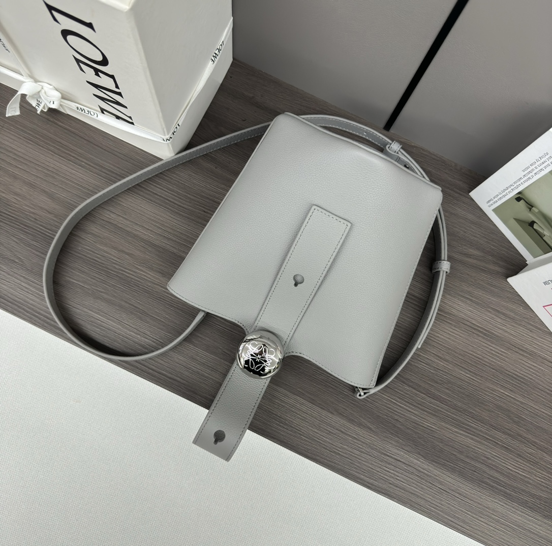 Loewe Mini Pebble Bucket Bag-16*16*19.5CM