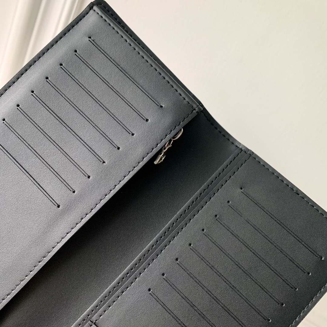 l**is V*t*n brazza wallet-m83335-10 x 19 x 2cm