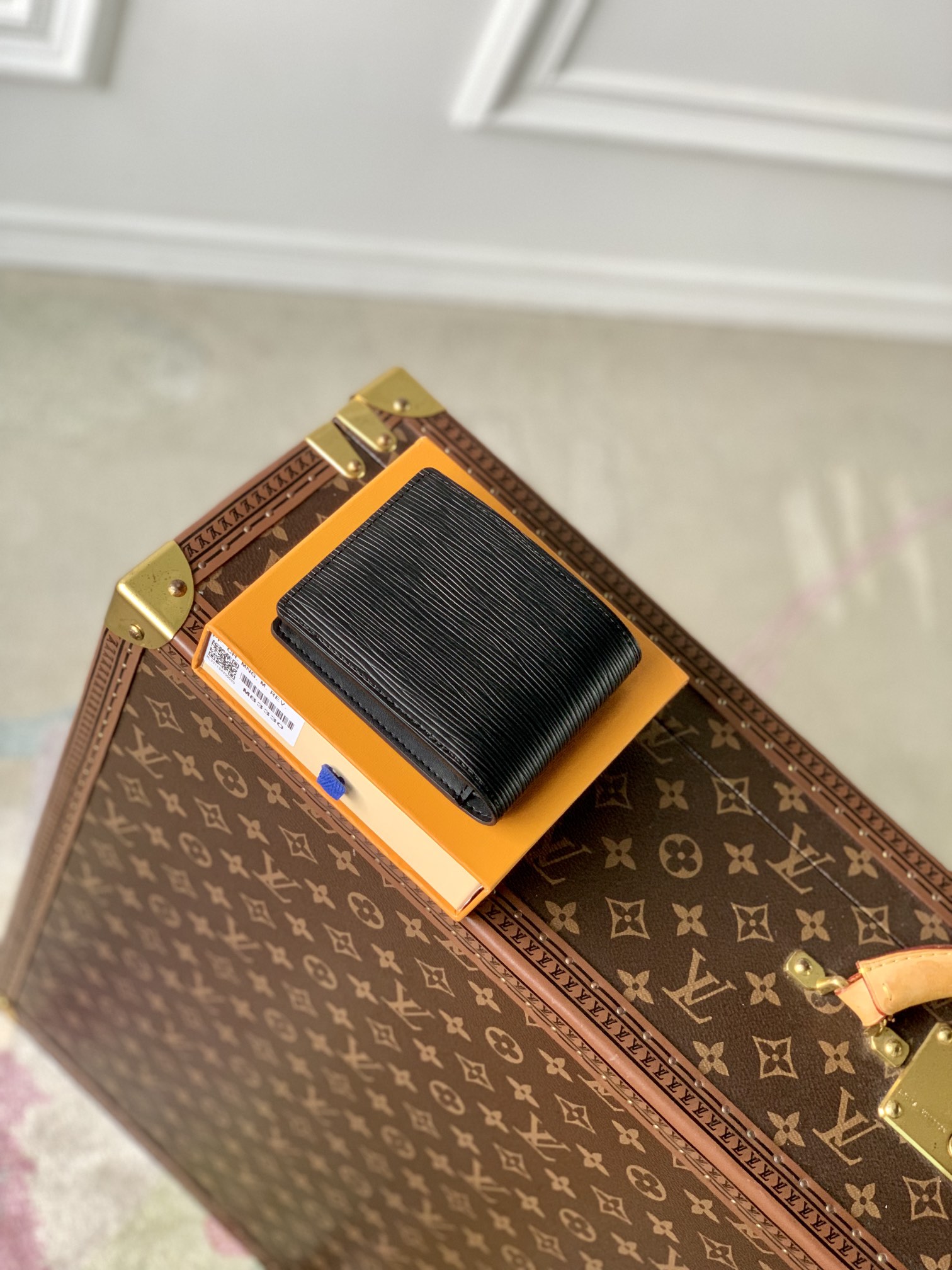 l**is V*t*n wallet-m83333-11.5 x 9 x 1.5cm