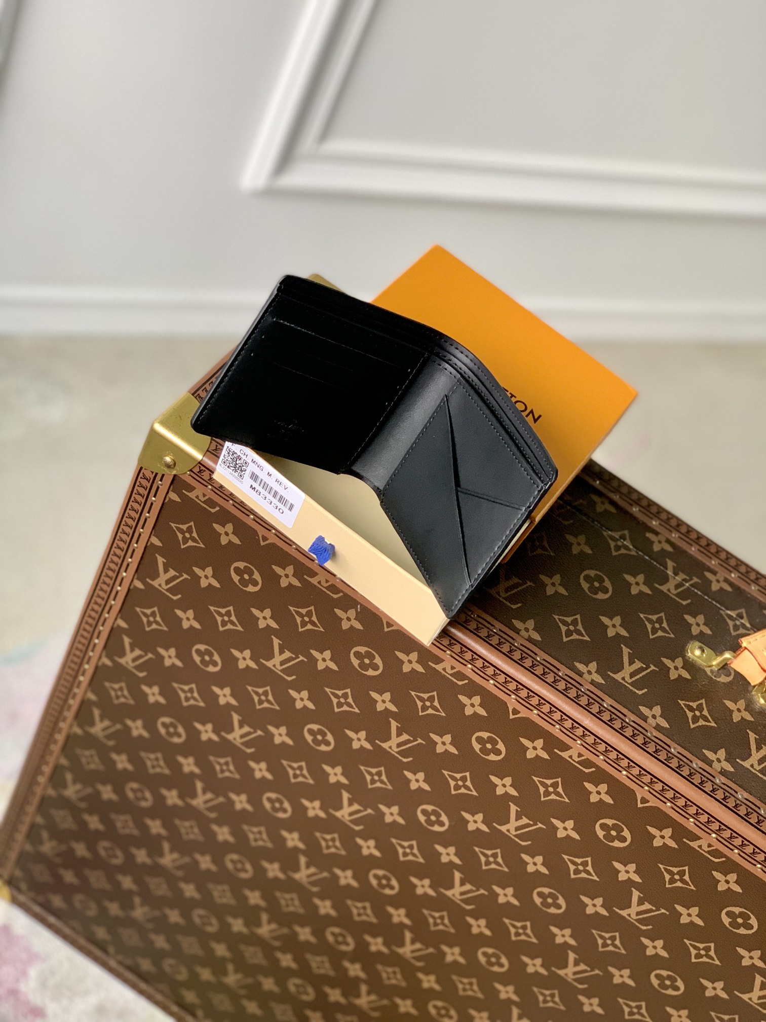 l**is V*t*n wallet-m83333-11.5 x 9 x 1.5cm
