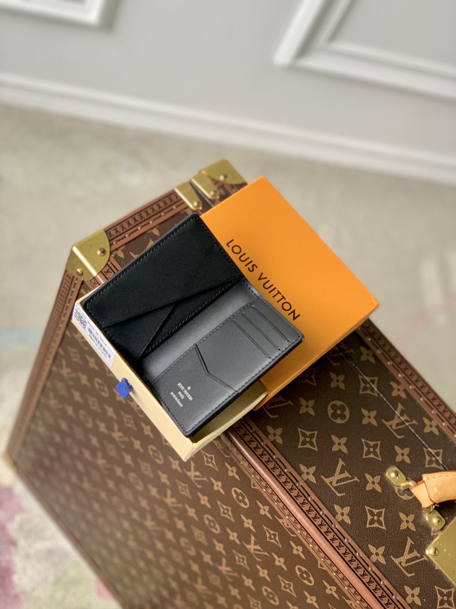 l**is V*t*n wallet-m83330-7.5 x 11.1 x 1cm