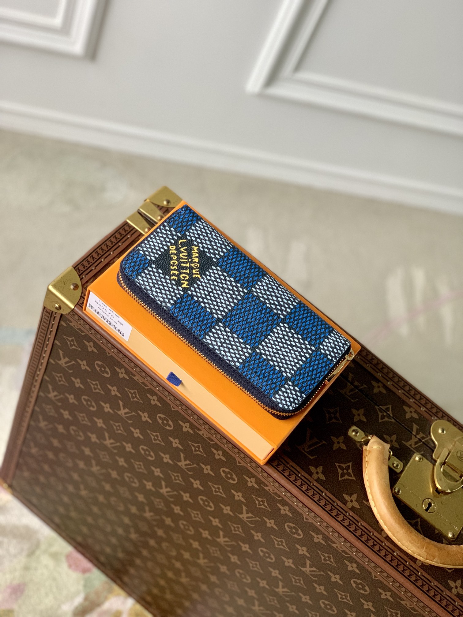 l**is V*t*n zippy wallet n40675-10 x 20 x 2cm