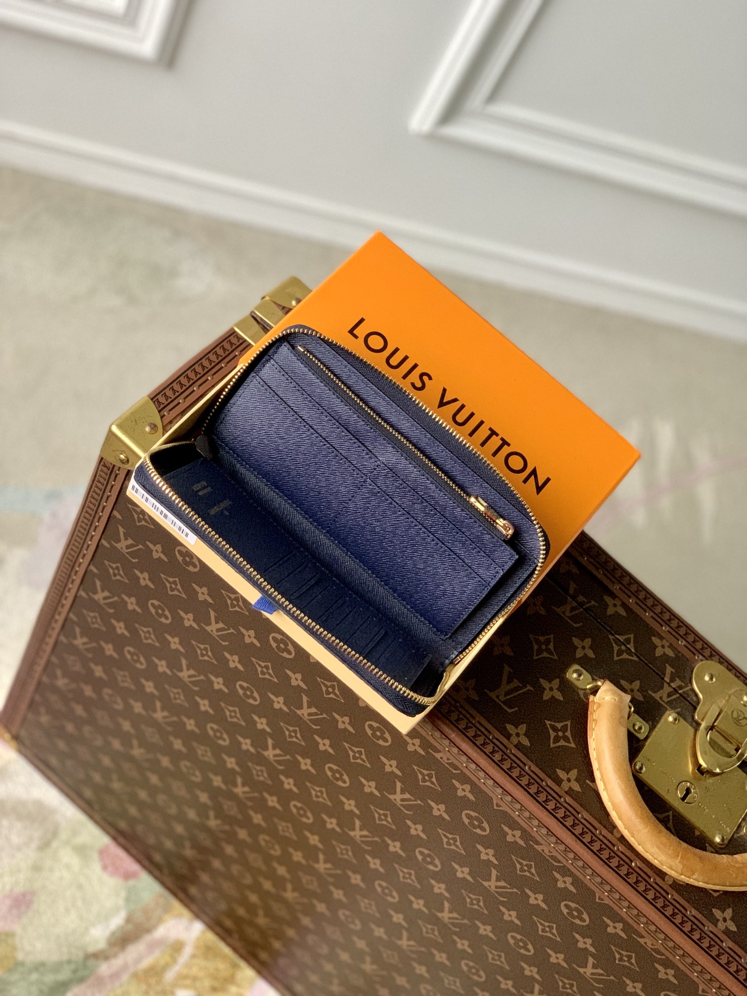 l**is V*t*n zippy wallet n40675-10 x 20 x 2cm