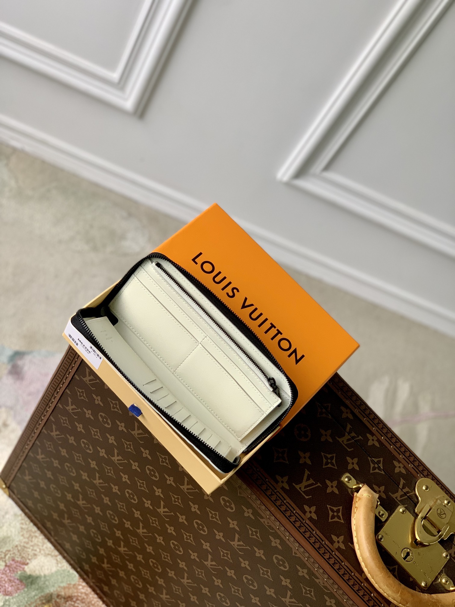 l**is V*t*n zippy wallet n40675-10 x 20 x 2cm