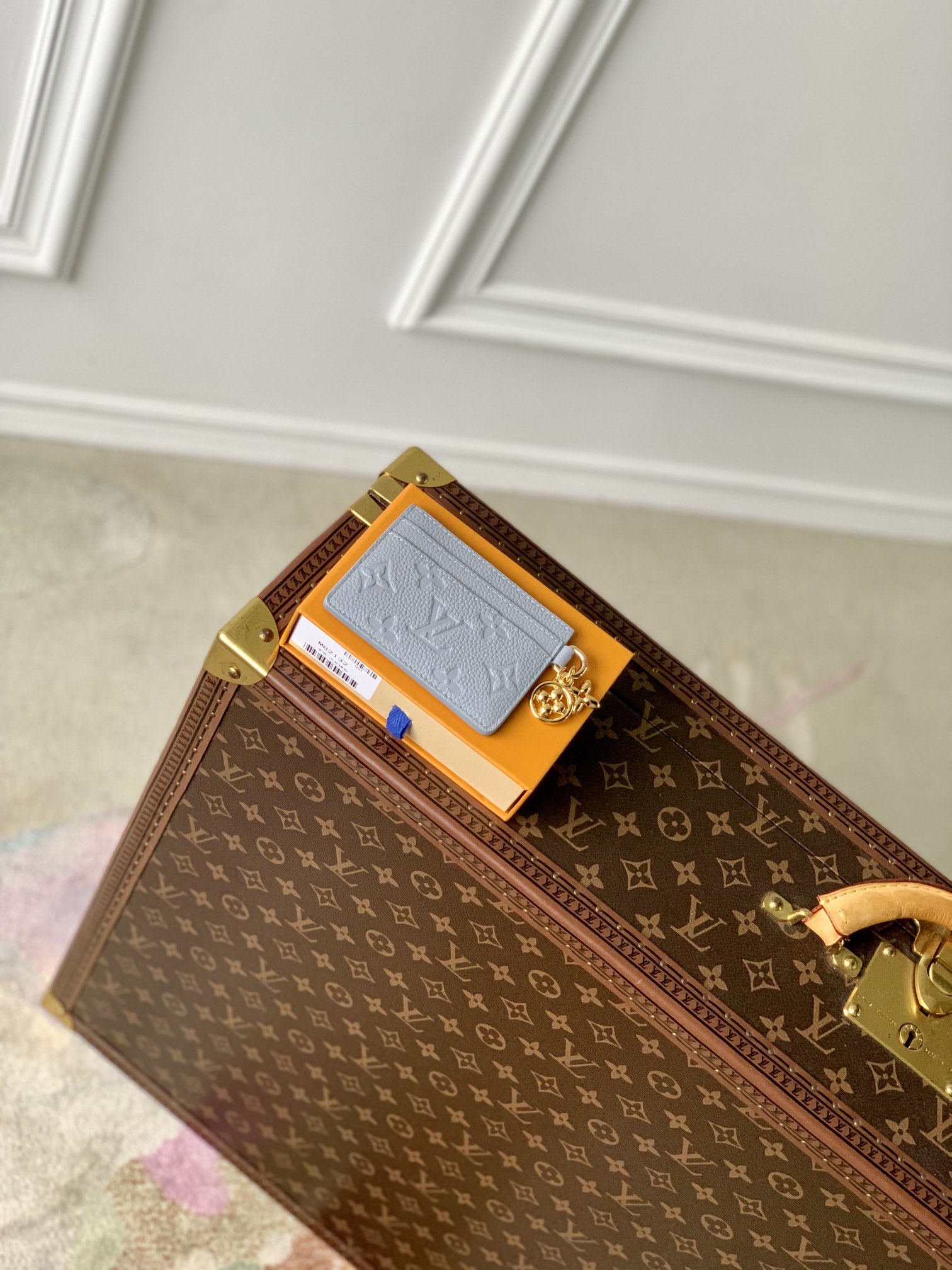 l**is V*t*n wallet-m82132-10.2 x 7.3 x 0.3cm
