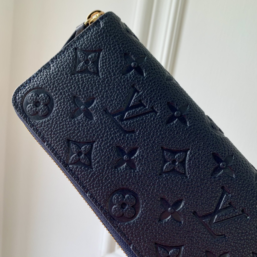 l**is V*t*n clémence wallet m83594-20×9×2cm