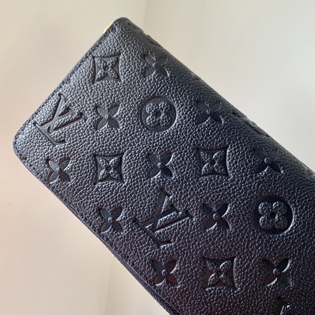 l**is V*t*n zippy wallet n40675-10 x 20 x 2cm