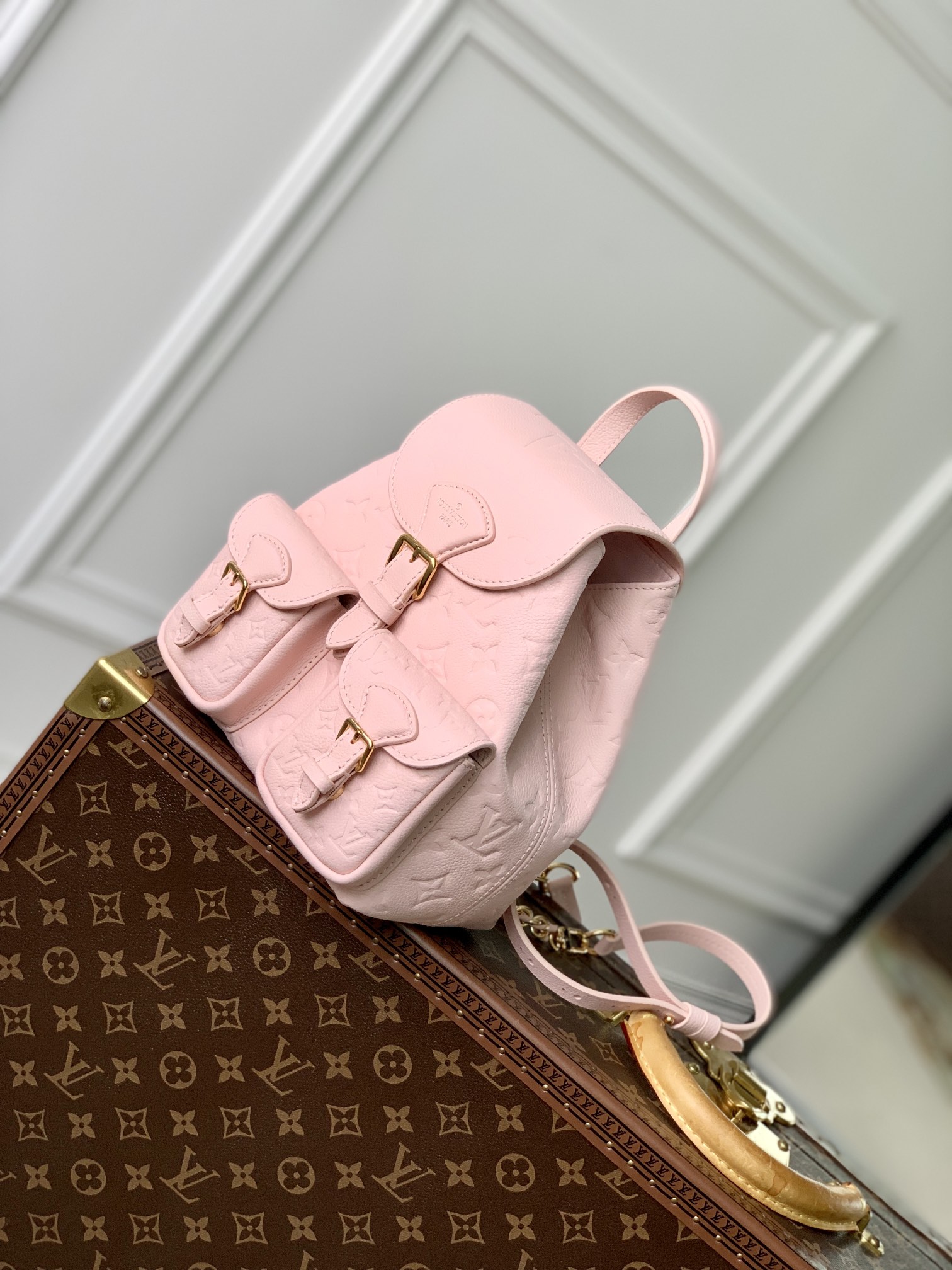 l**is V*t*n backpack m47106-20 x 22 x 14cm