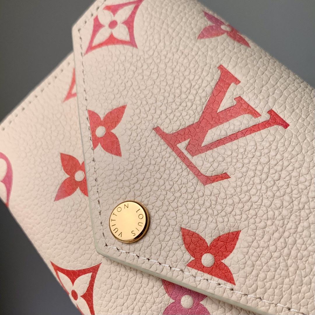 l**is V*t*n m83507 wallet-4.3 x 3.5 x 1.2cm