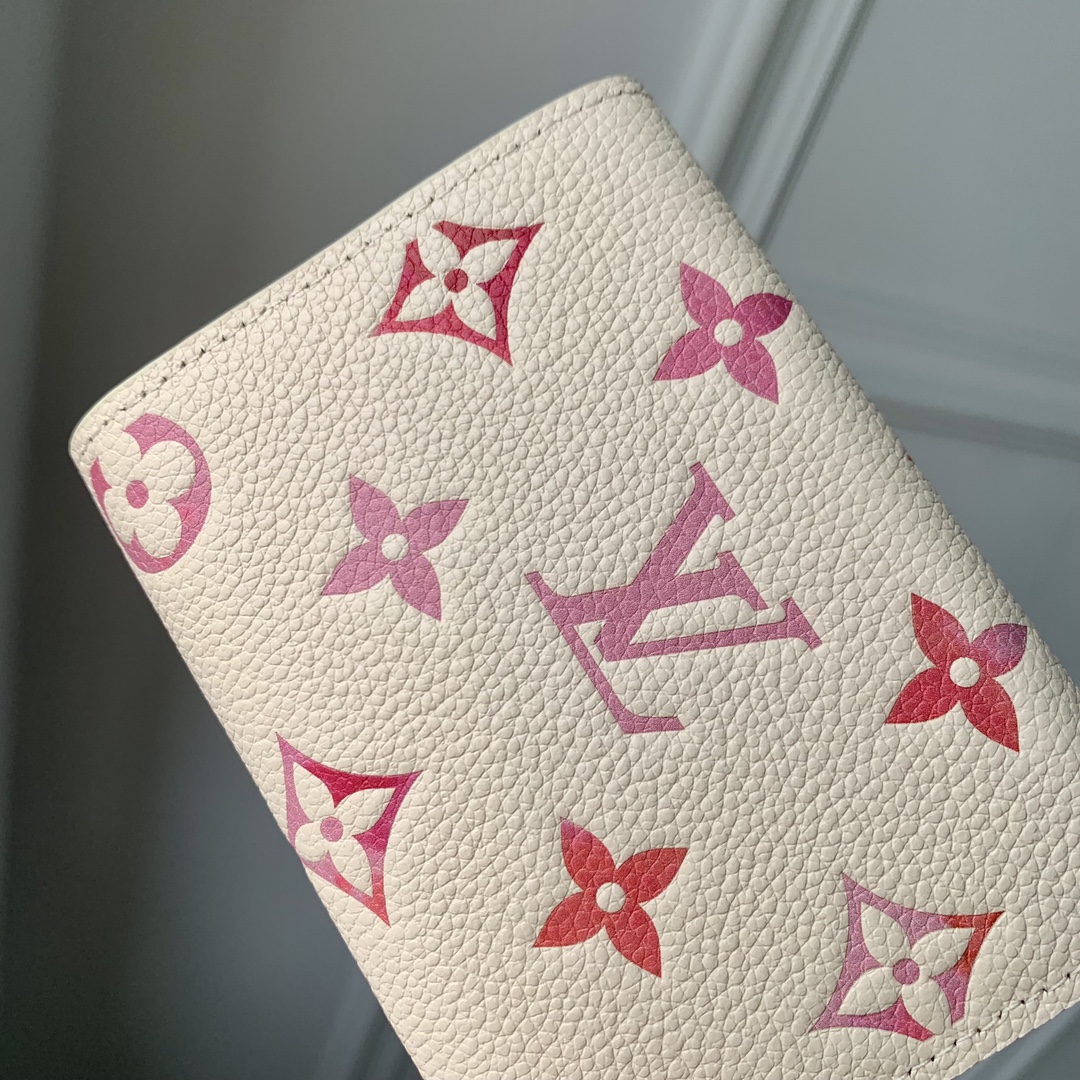 l**is V*t*n m83507 wallet-4.3 x 3.5 x 1.2cm