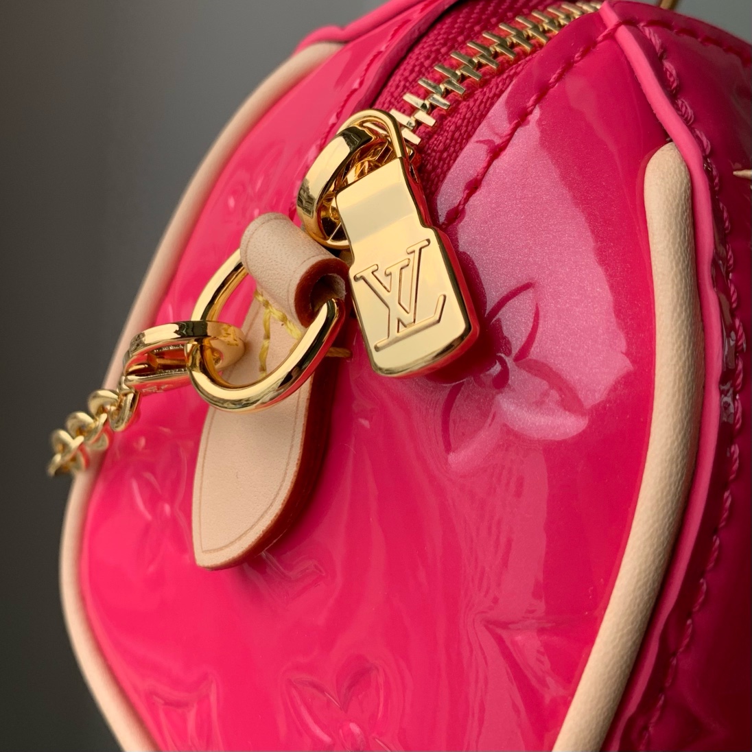 l**is V*t*n nano speedy-16cm