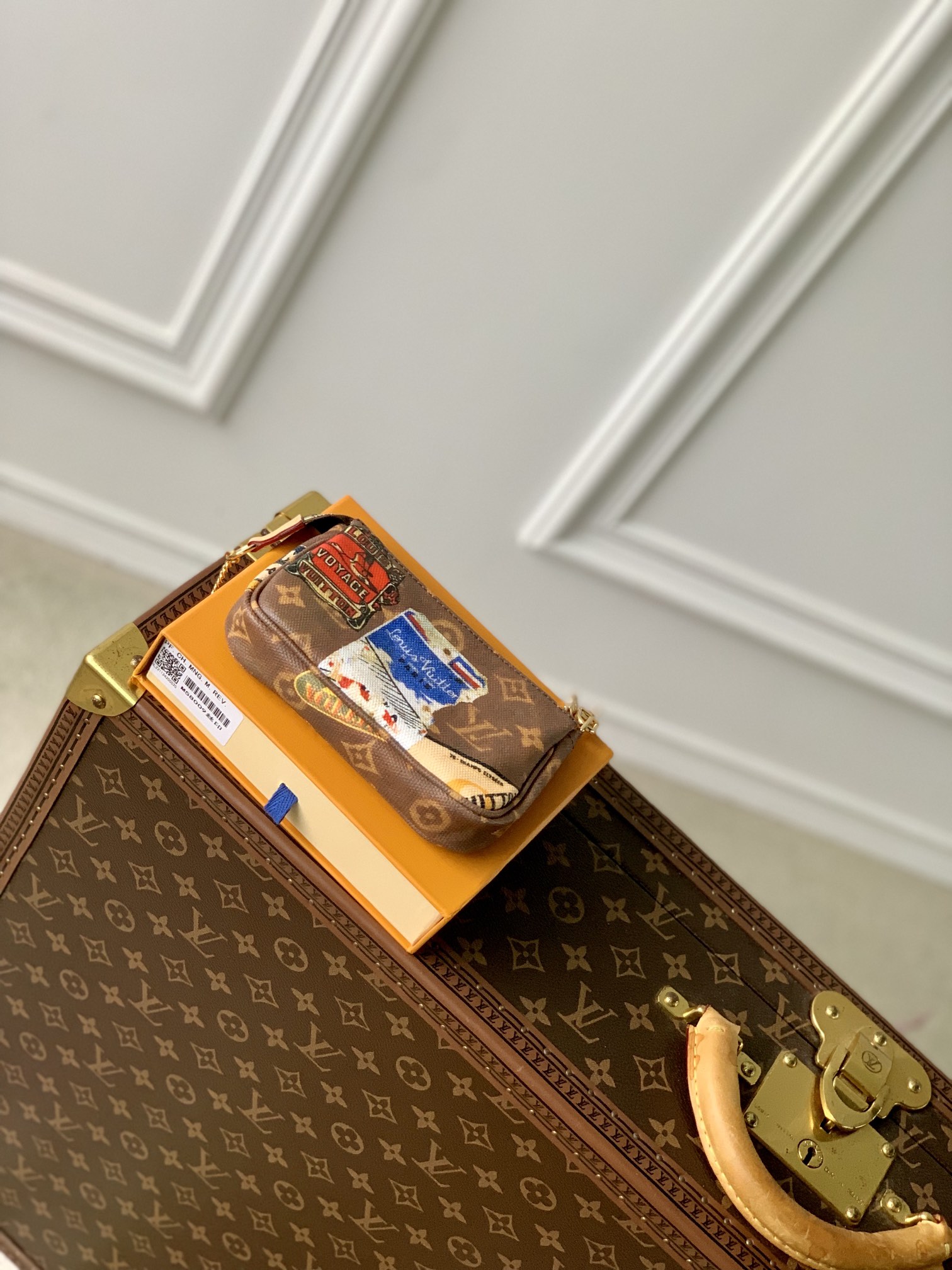 l**is V*t*n mini pochette accessories-15.5 x 10.5 x 4cm