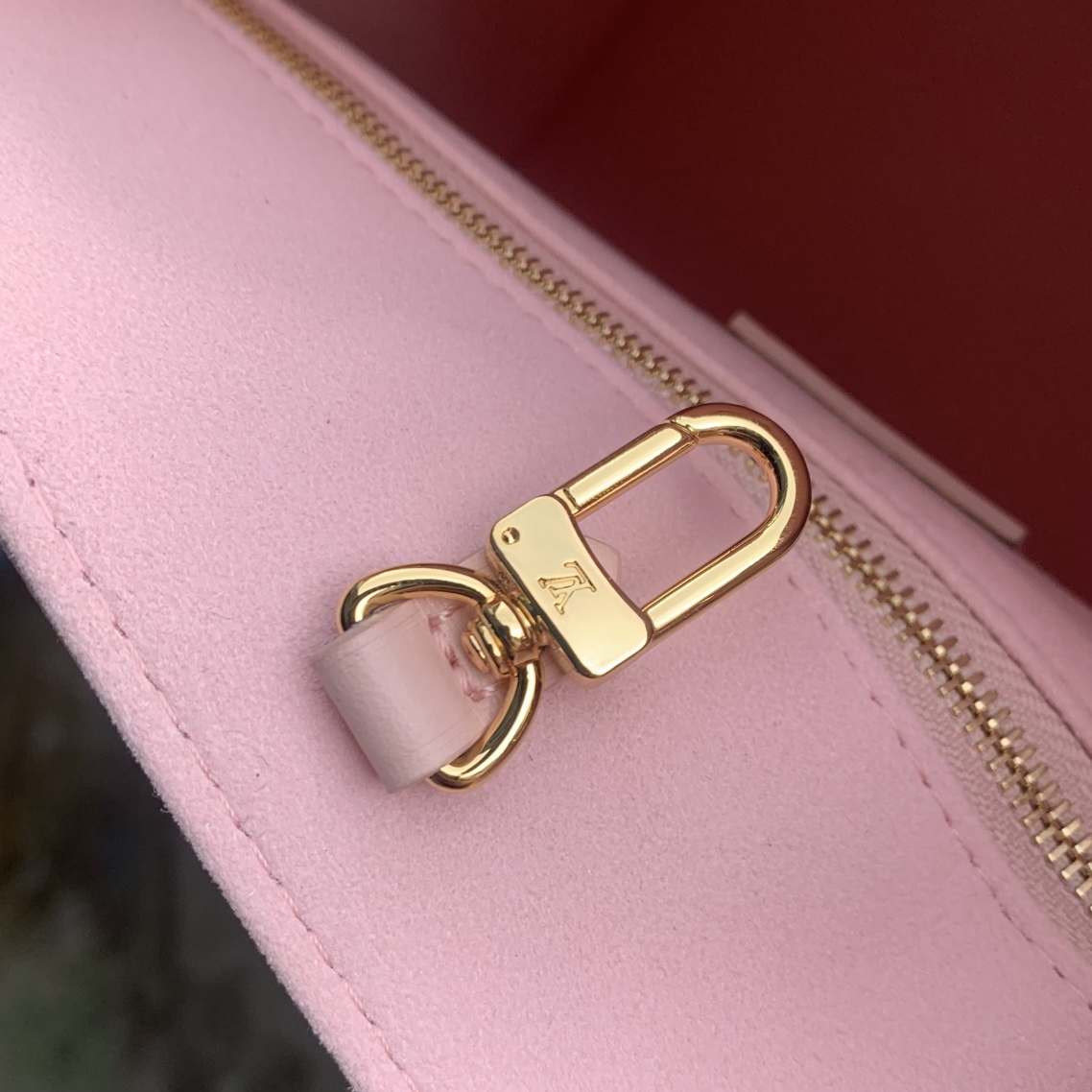 l**is V*t*n onthego handbag-25*19*11.5 cm