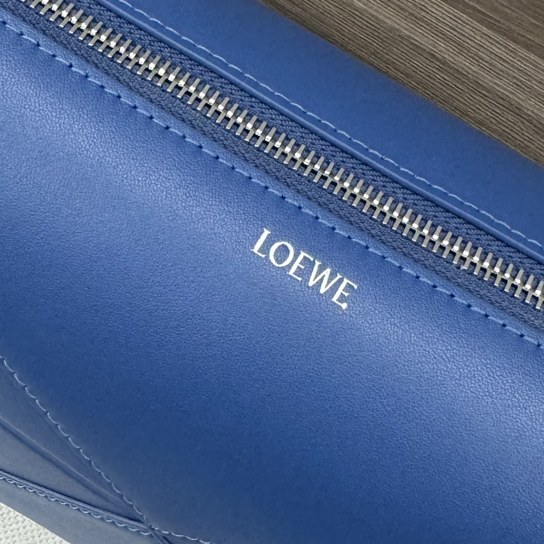 Loewe Pouch-22.7*12*15.5CM