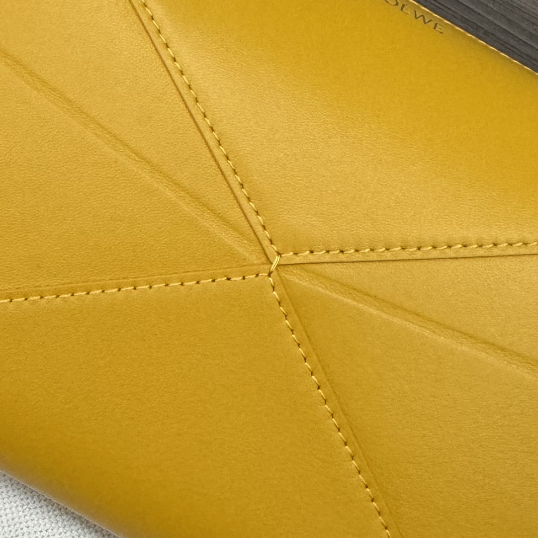 Loewe Pouch-22.7*12*15.5CM