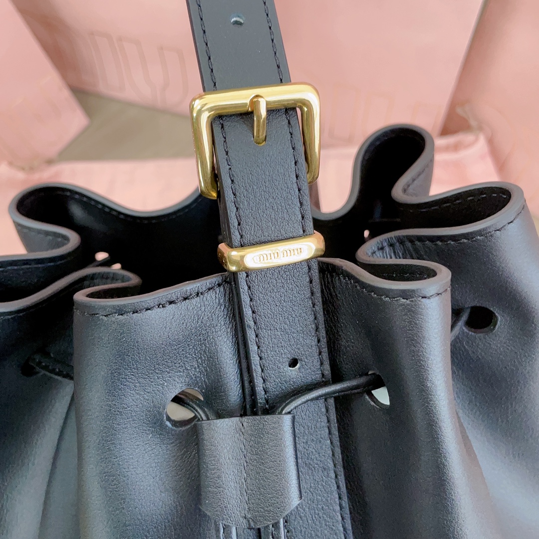 MiuMiu Bucket-23X 29X17CM